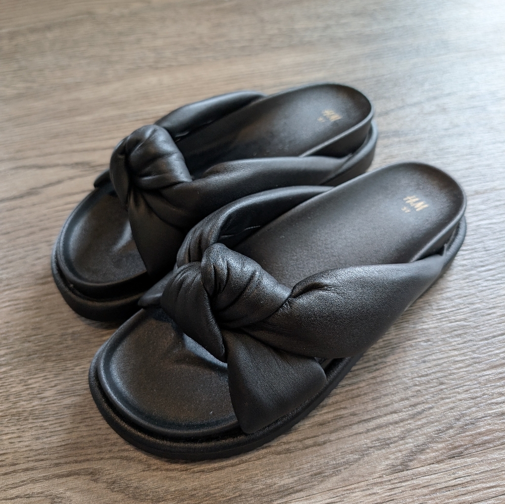 H&M Black Genuine Leather Women's Slide Sandal NWOT